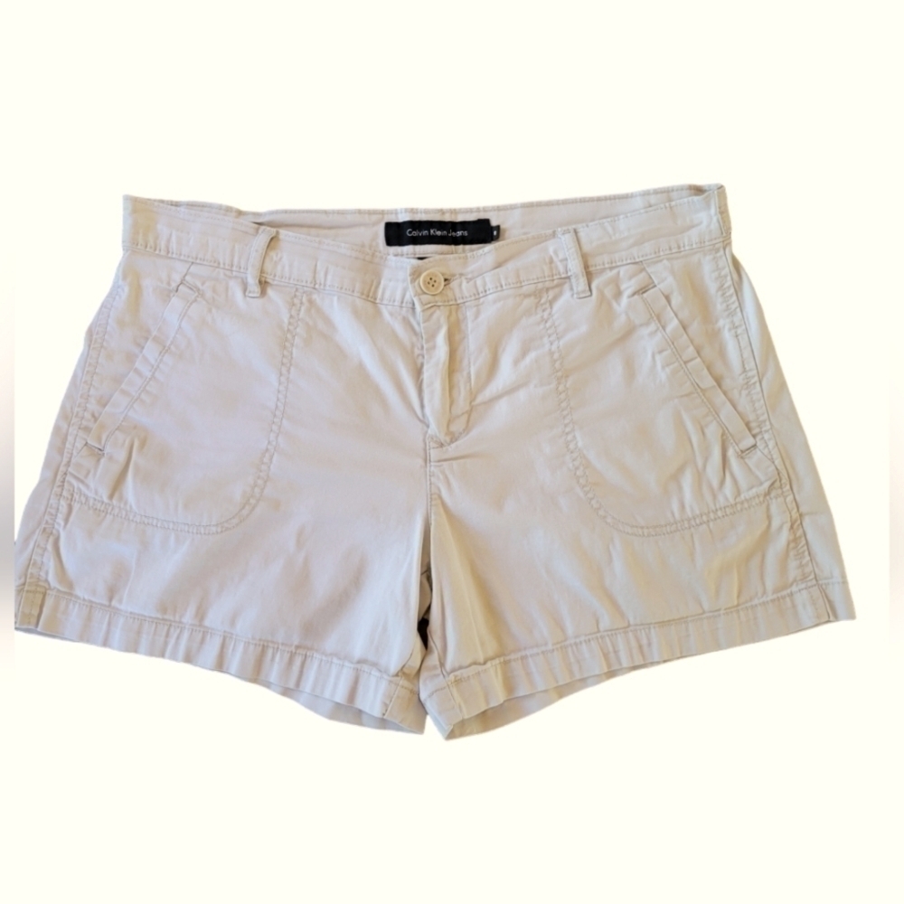 Calvin Klein khaki cargo shorts size 8